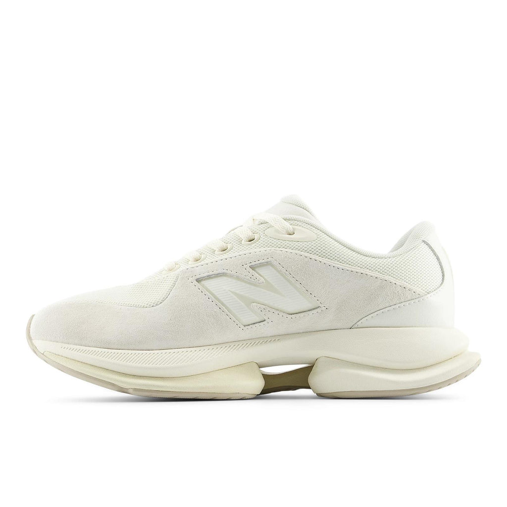 NEW BALANCE UTFOA4U0 sneakers angora