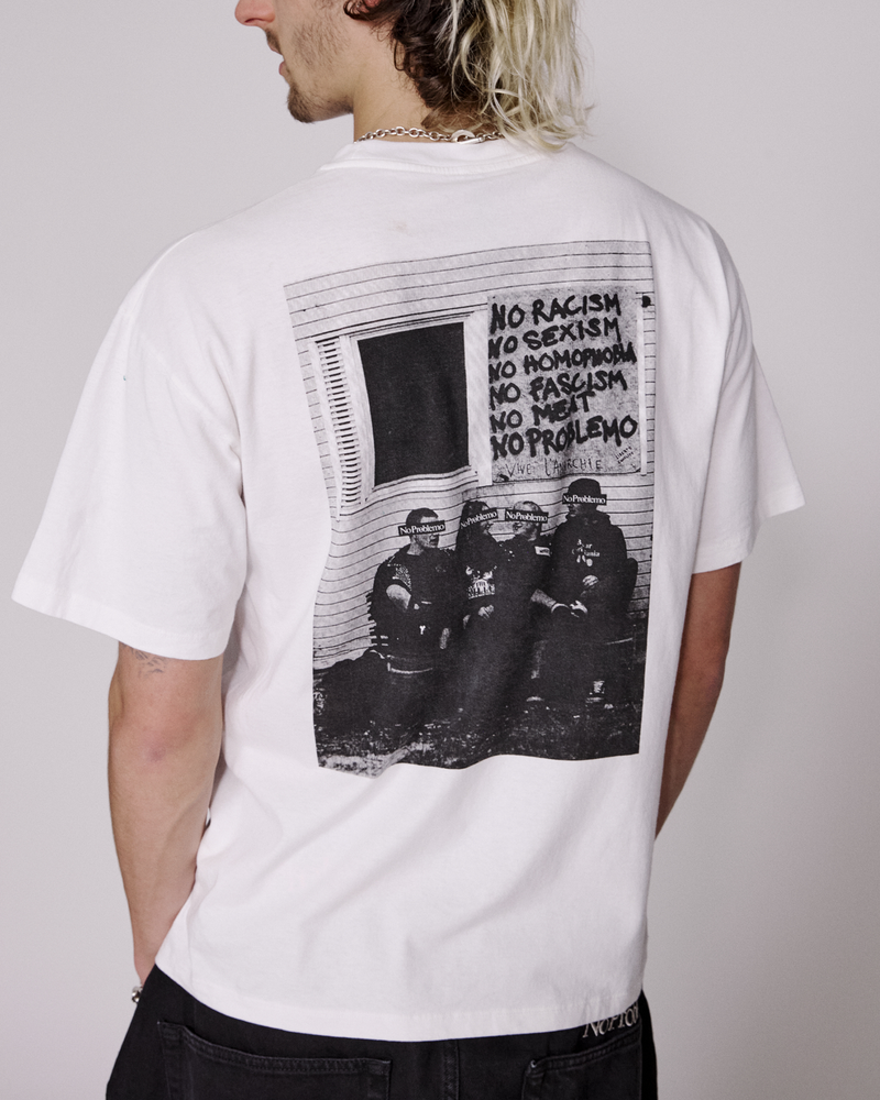 NO WAR SS TEE
