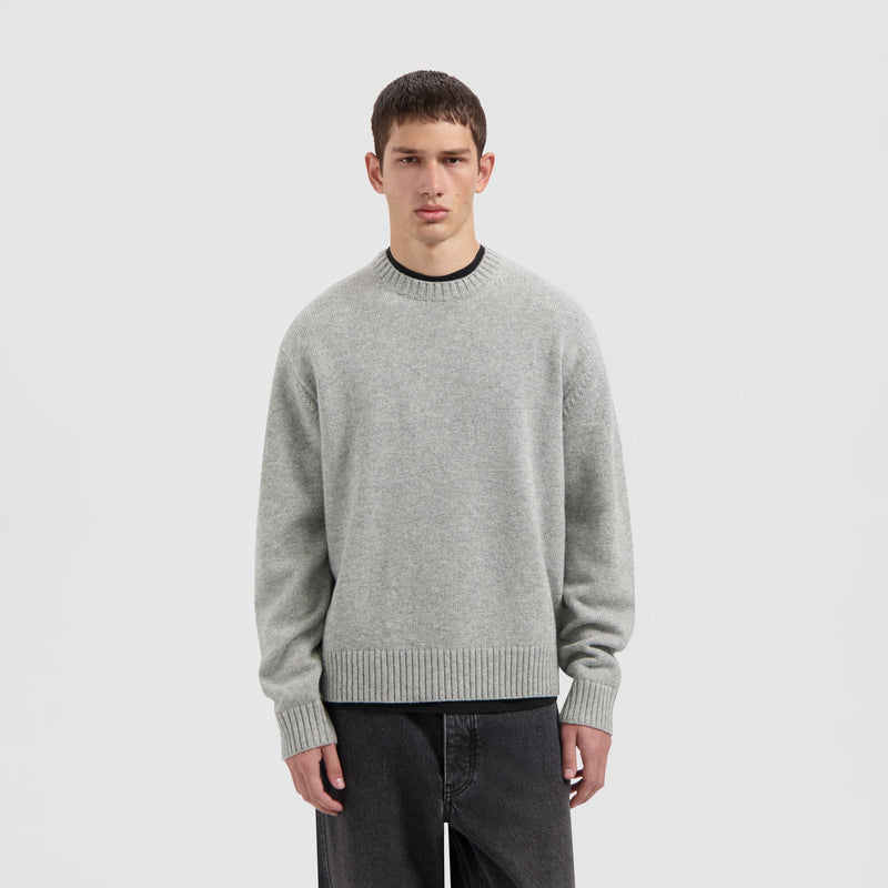 ESSENTIAL KNITTED CREWNECK