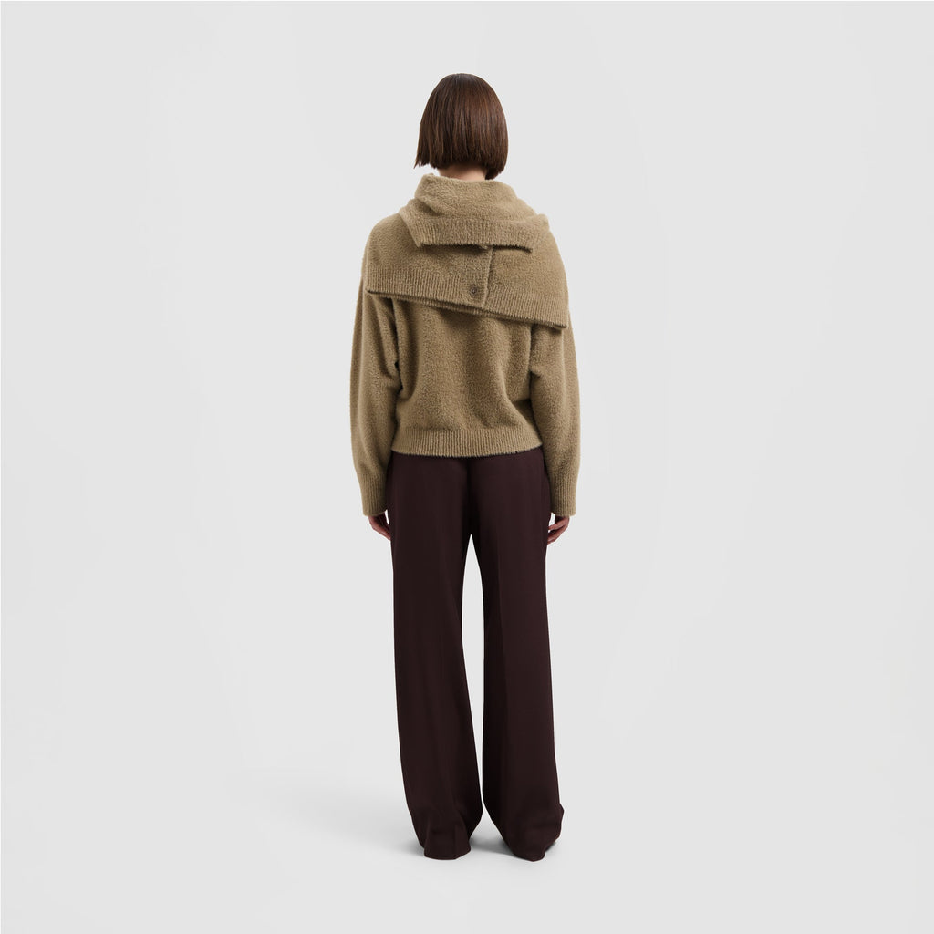 FLUFFY SCRIPT LOGO KNIT