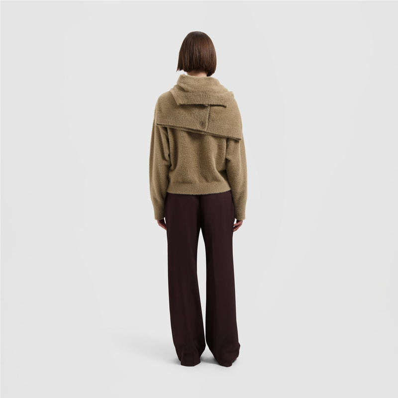 FLUFFY SCRIPT LOGO KNIT