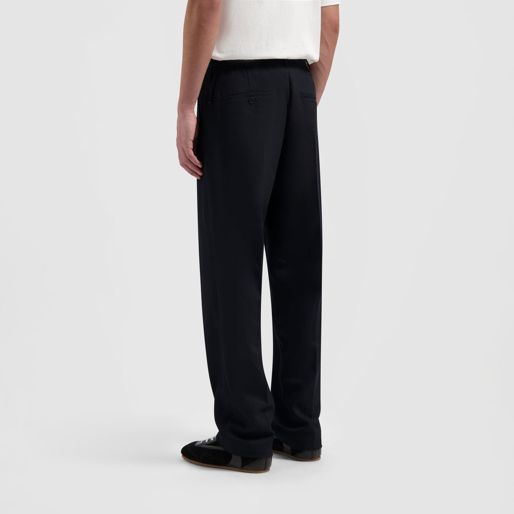 REGULAR TWILL PLEATED CHINO’S