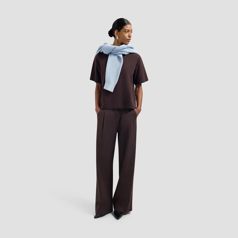 OLAF HUSSEIN Retro logo boxy tee chocolate plum