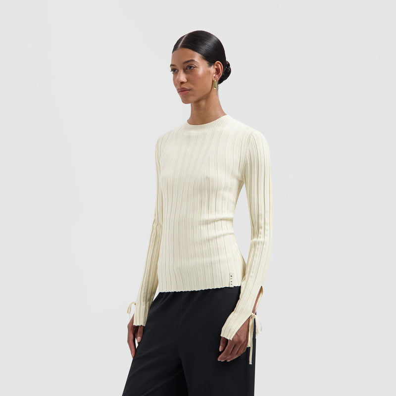 TIE DETAIL KNIT TOP