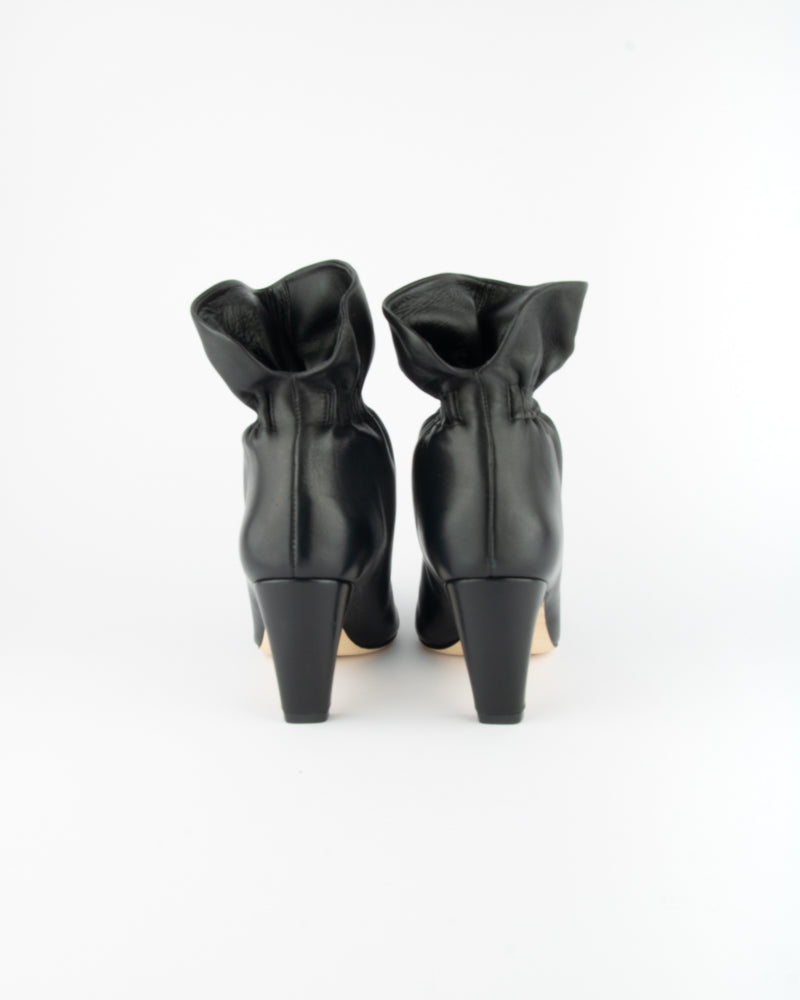 OSATURO Ankle boots black