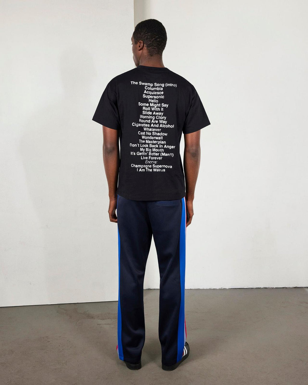 PLEASURES X OASIS All access t-shirt black