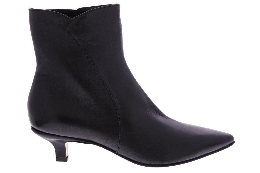 POMME D'OR Ankle boots black