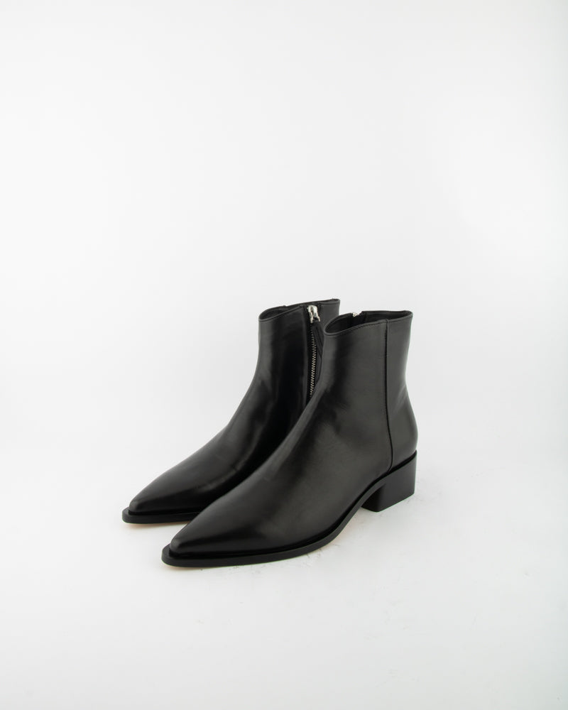 POMME D'OR Footwear