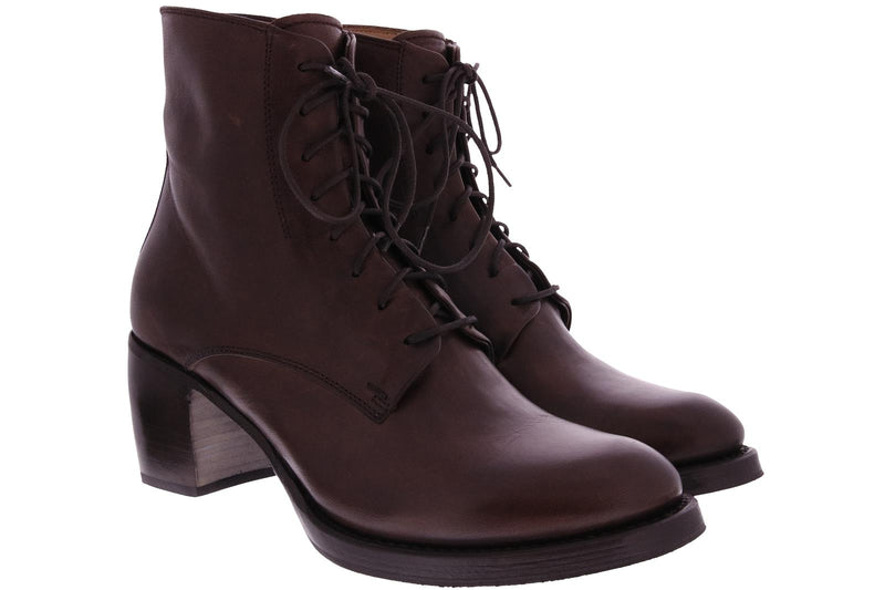 LACE UP BOOTS