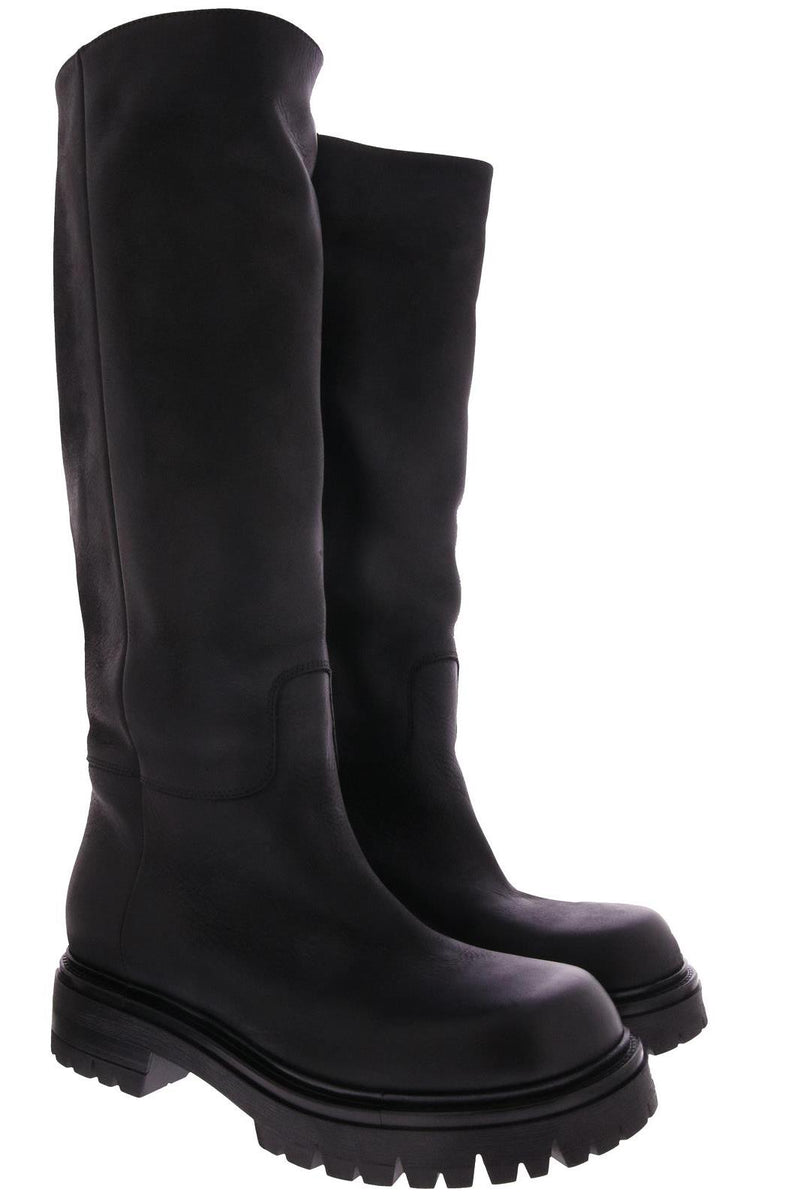 HIGH BOOTS