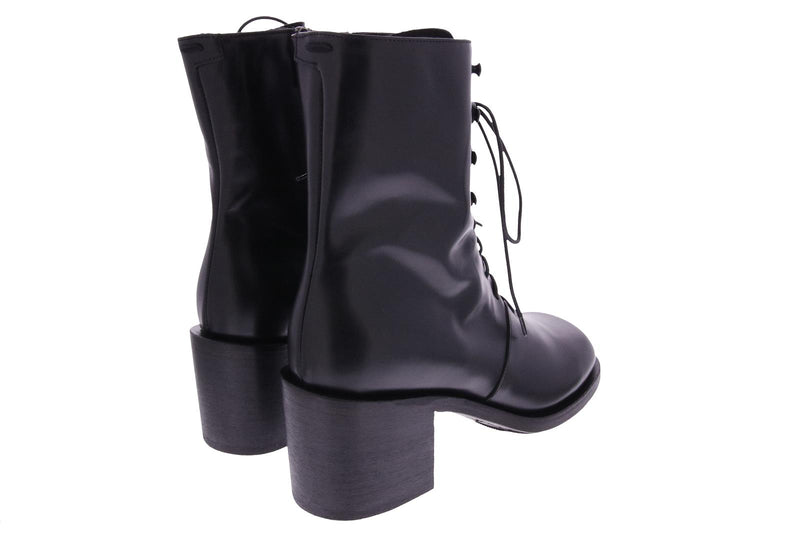 LACE UP BOOTS