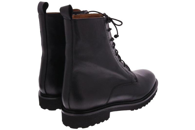LACE UP BOOTS