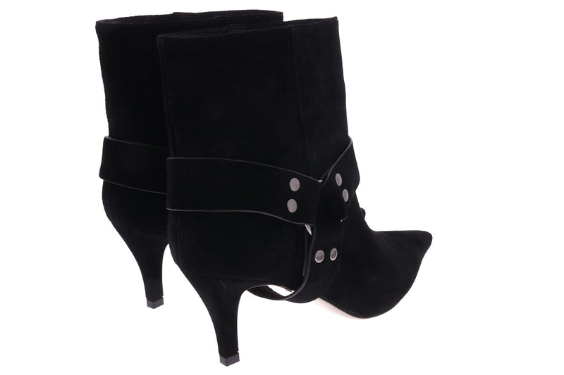 ANKLE BOOTS