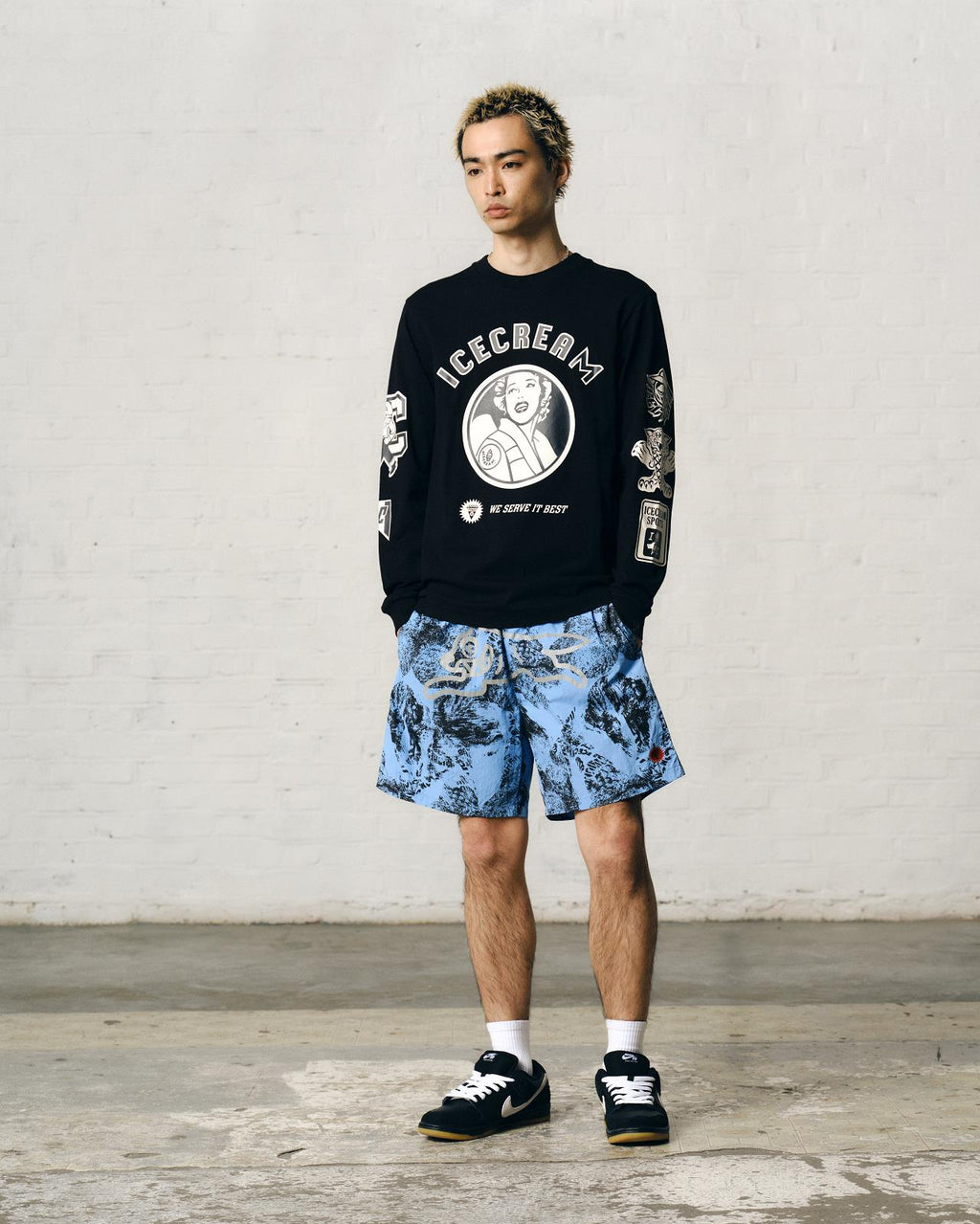 MULTI GRAPHIC LS T-SHIRT