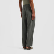 CRINKLED BARREL LEG PANT