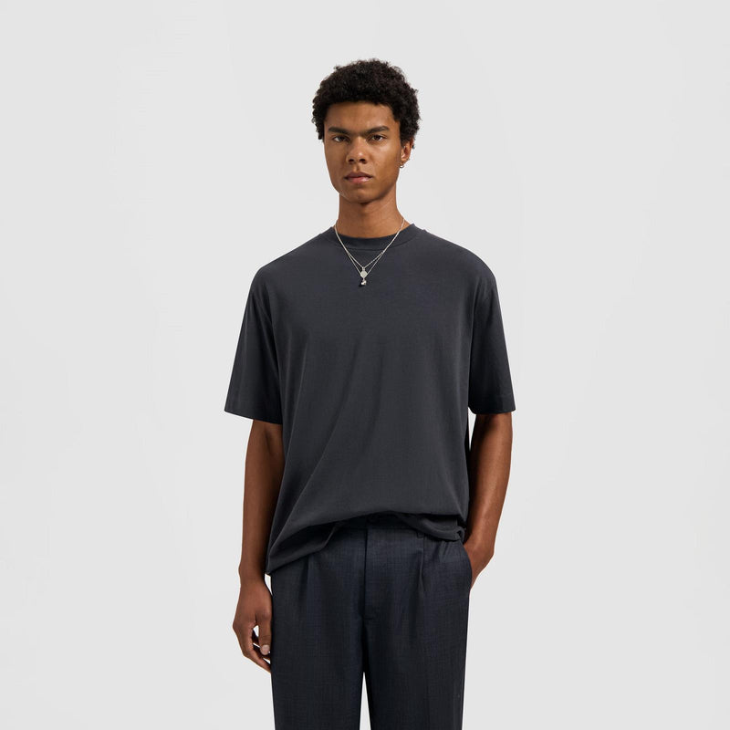 ESSENTIAL TEE