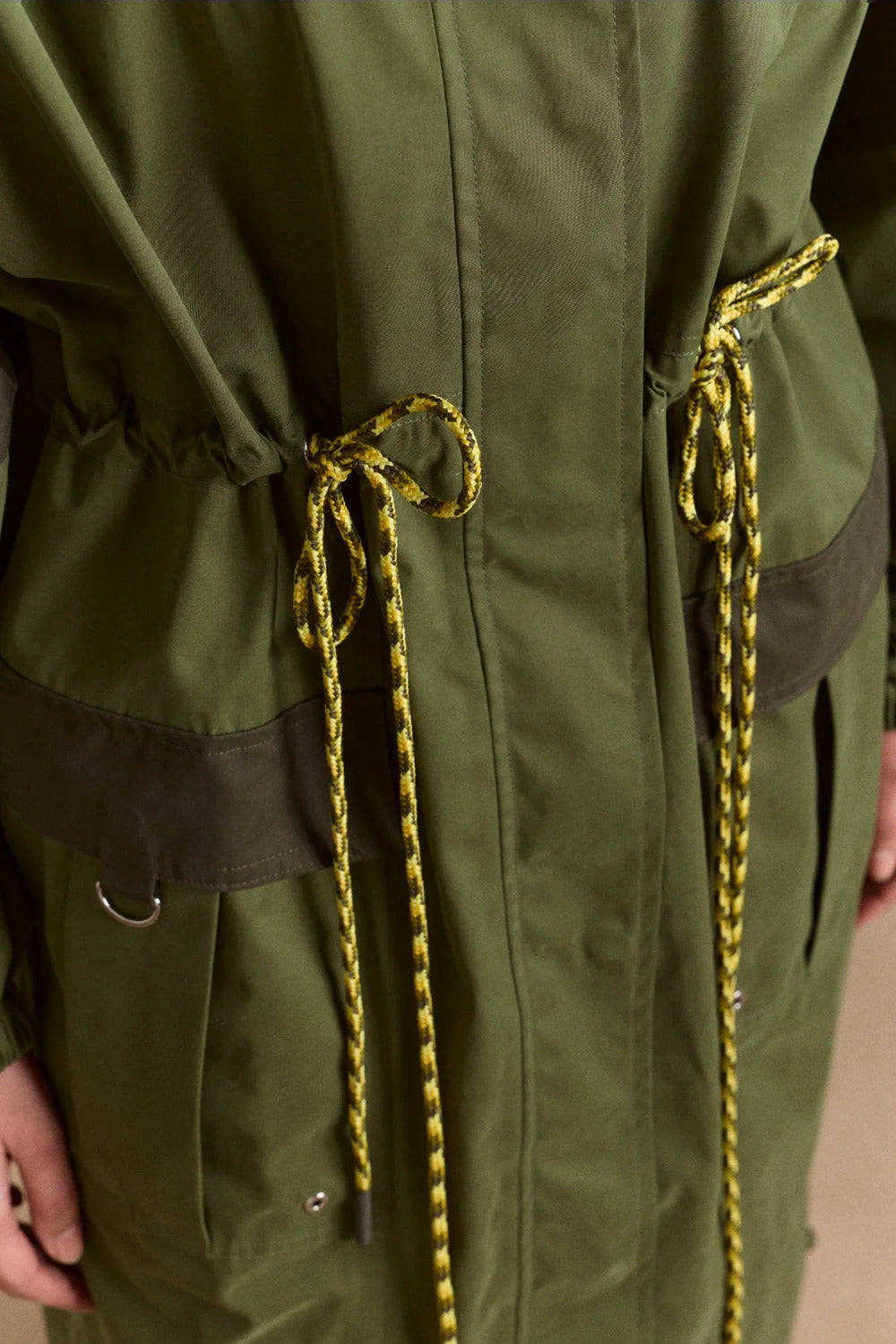 LOGAN RAINCOAT