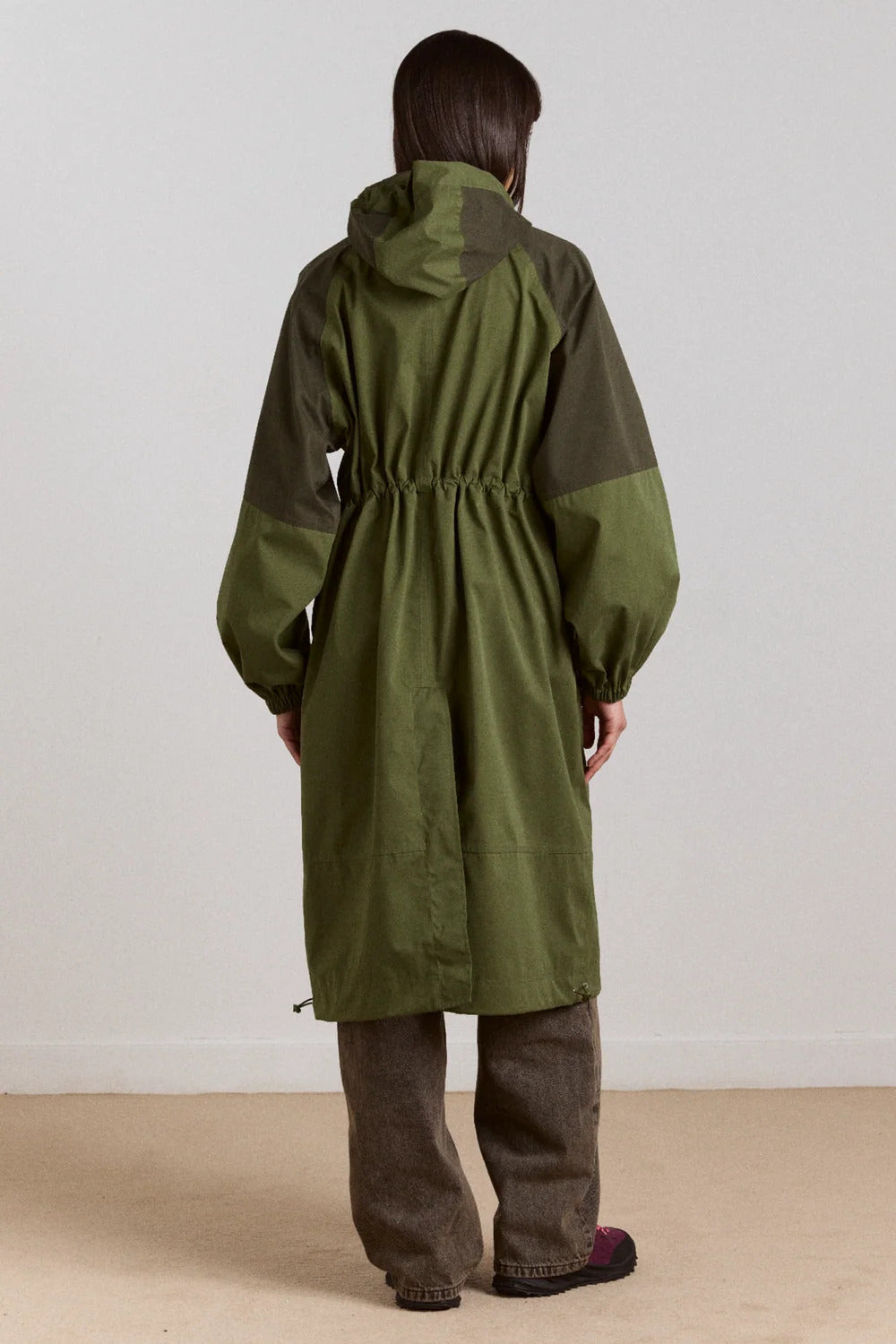 LOGAN RAINCOAT