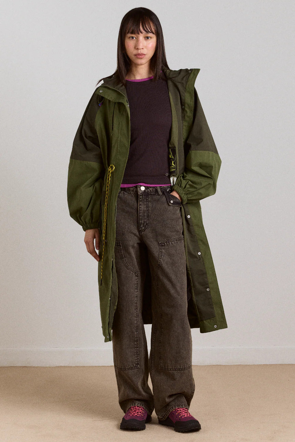 LOGAN RAINCOAT