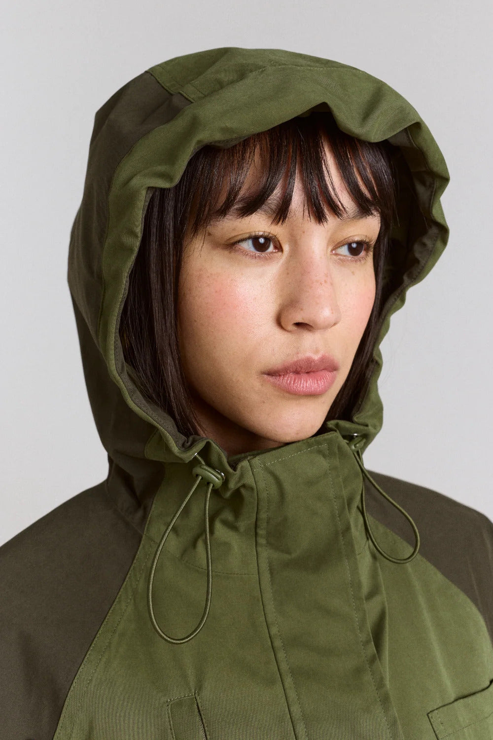 LOGAN RAINCOAT