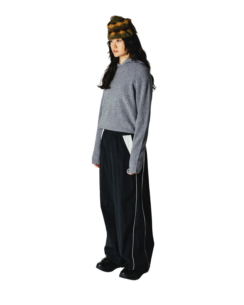 EVE KNIT HOODIE