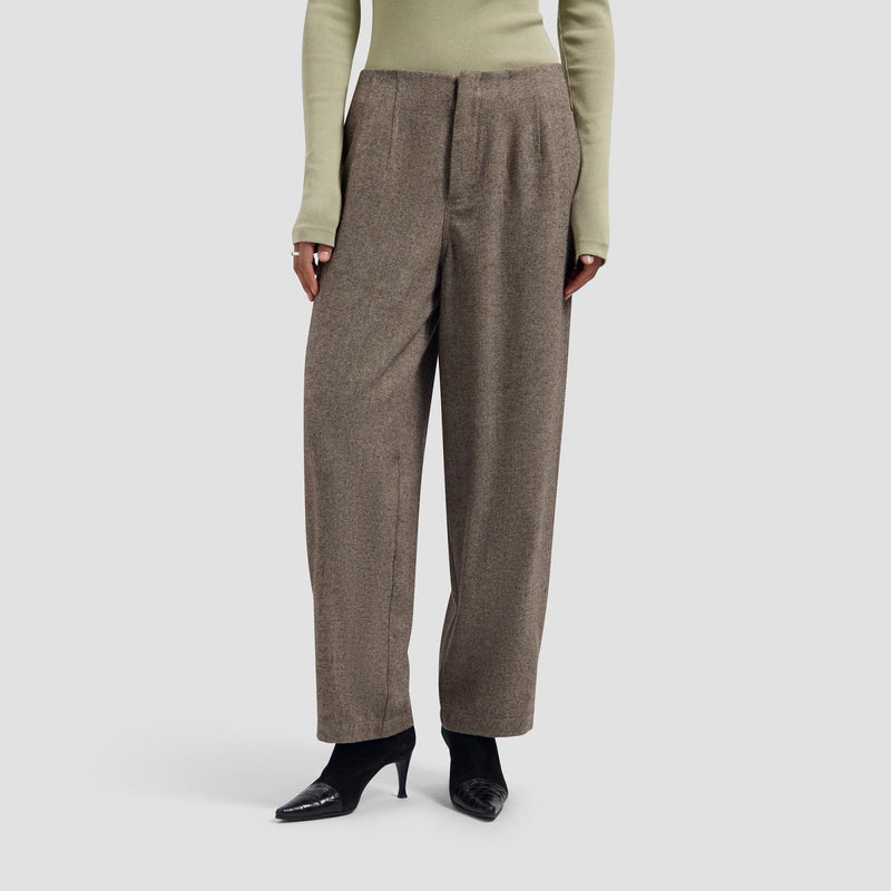 WOOL HERRINGBONE BARREL LEG PANT