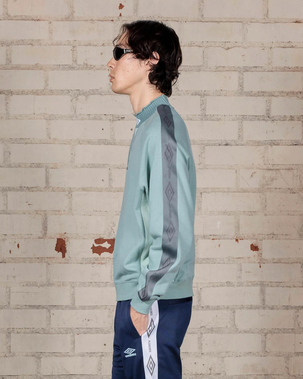 ICONS MOCKNECK