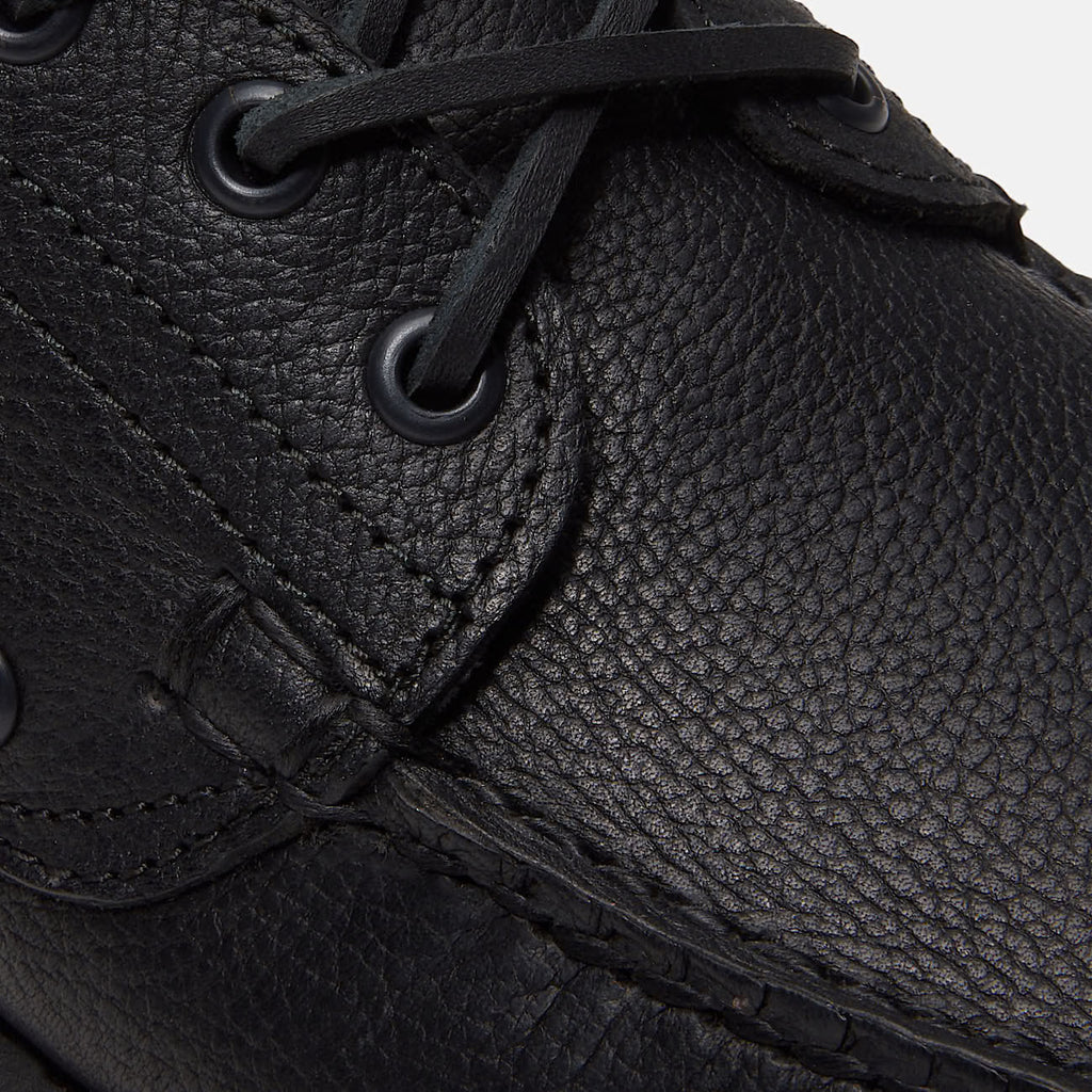 AUTHENTIC BOAT SHOE