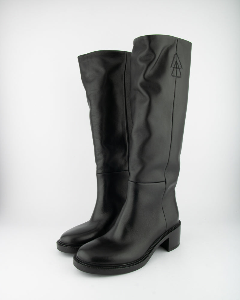 HIGH BOOTS