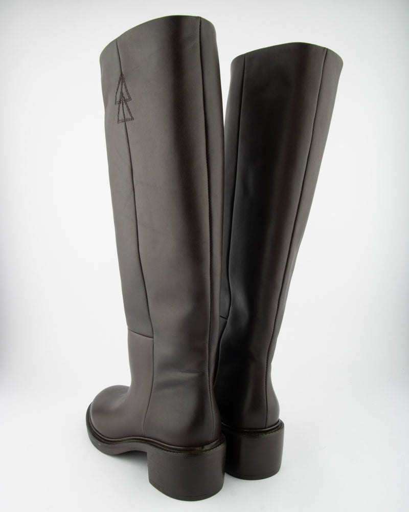 HIGH BOOTS