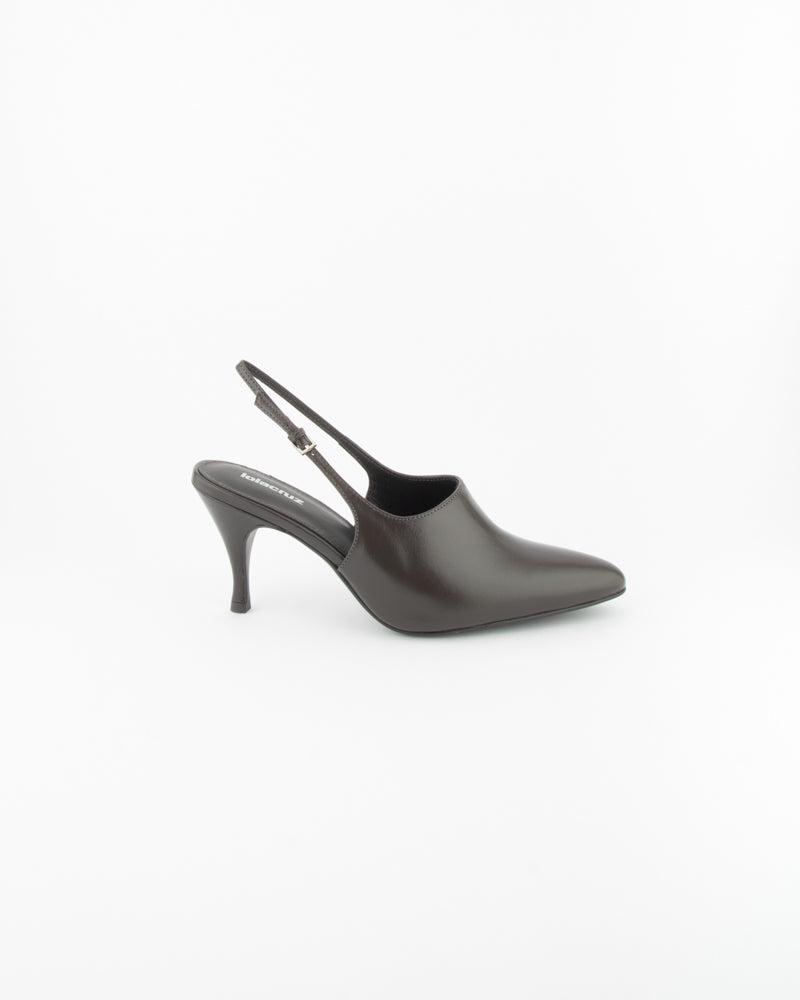 SLINGBACK PUMPS