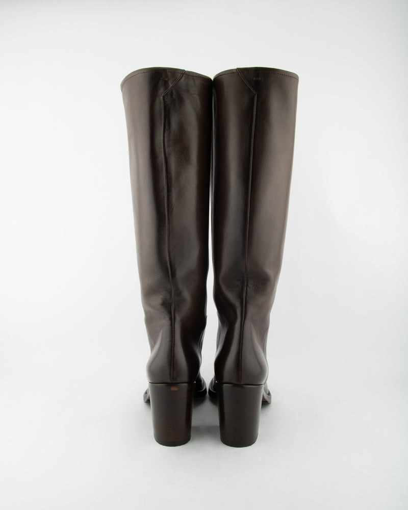 HIGH BOOTS