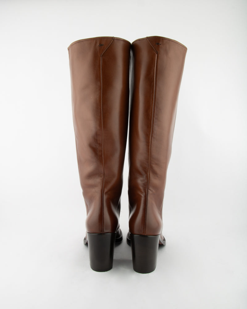 HIGH BOOTS