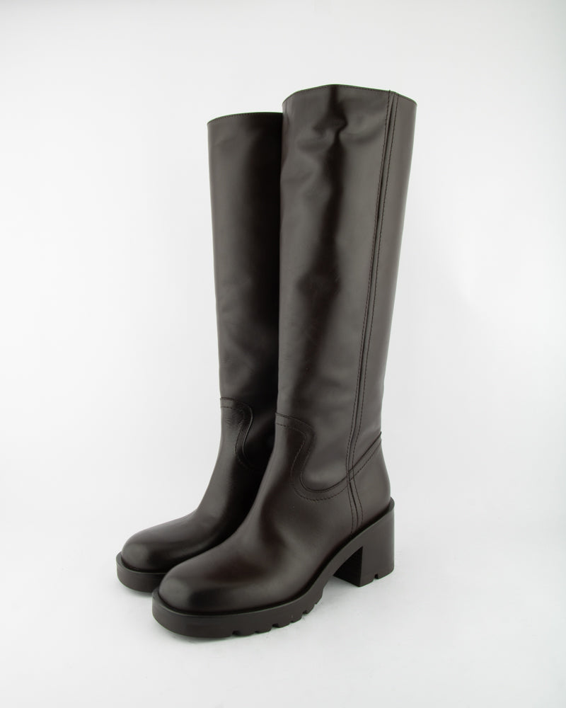 HIGH BOOTS