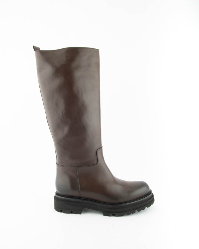 HIGH BOOTS