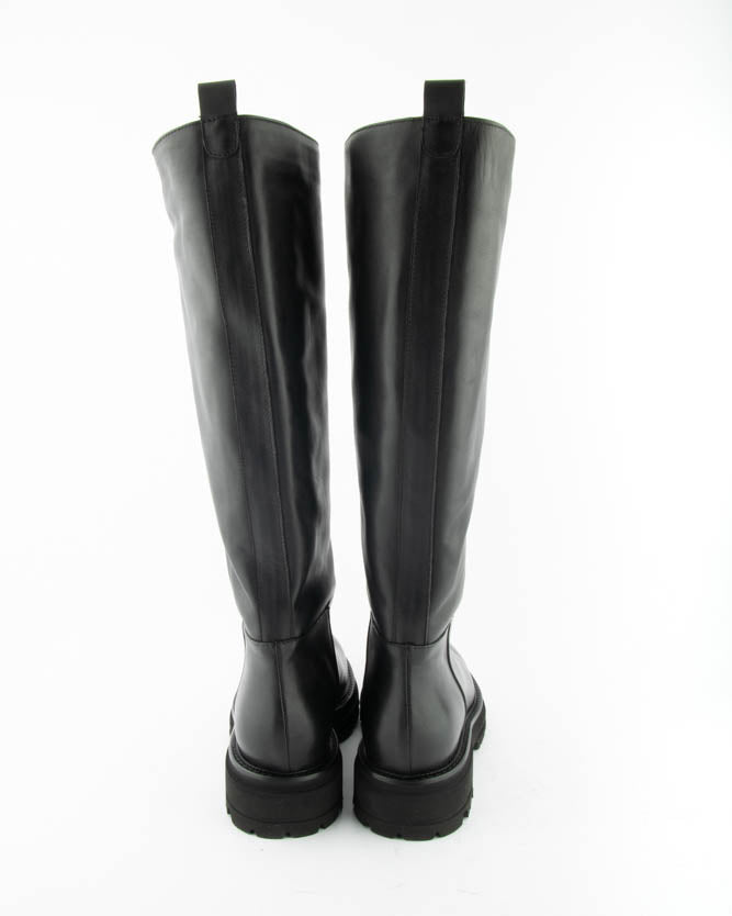 HIGH BOOTS