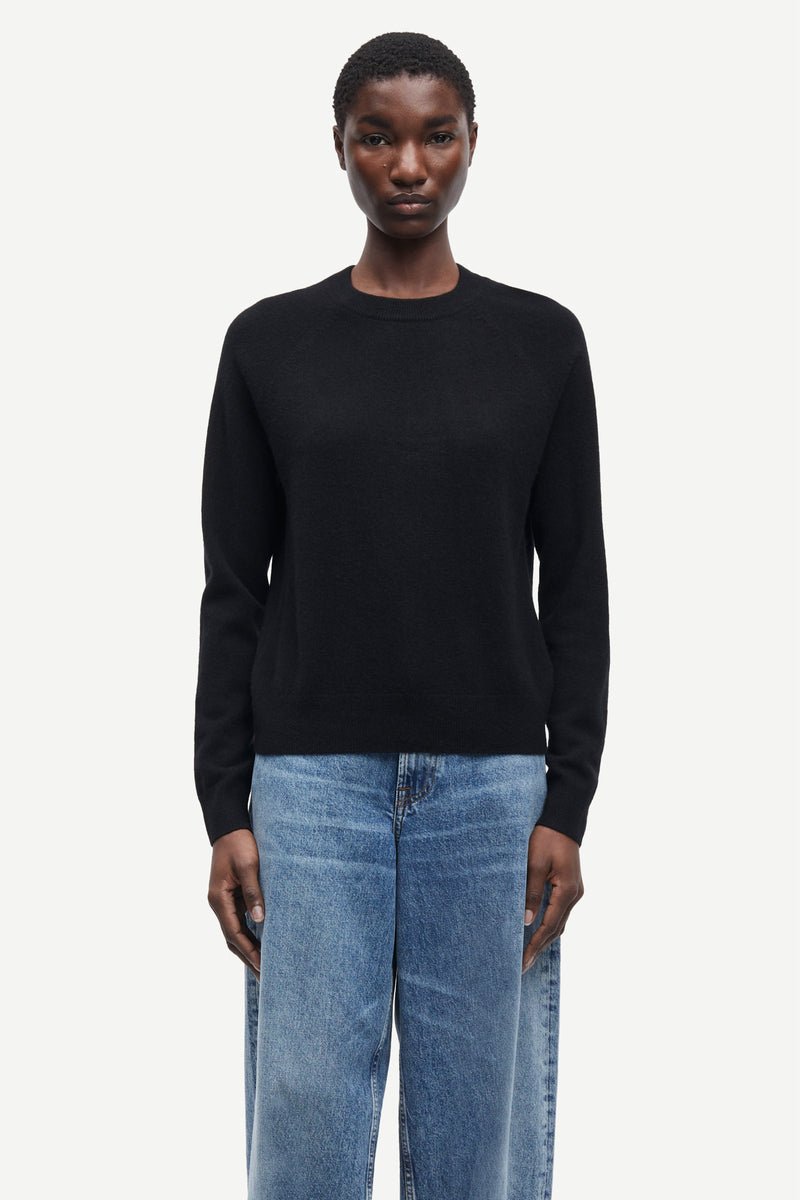 BOSTON O-NECK