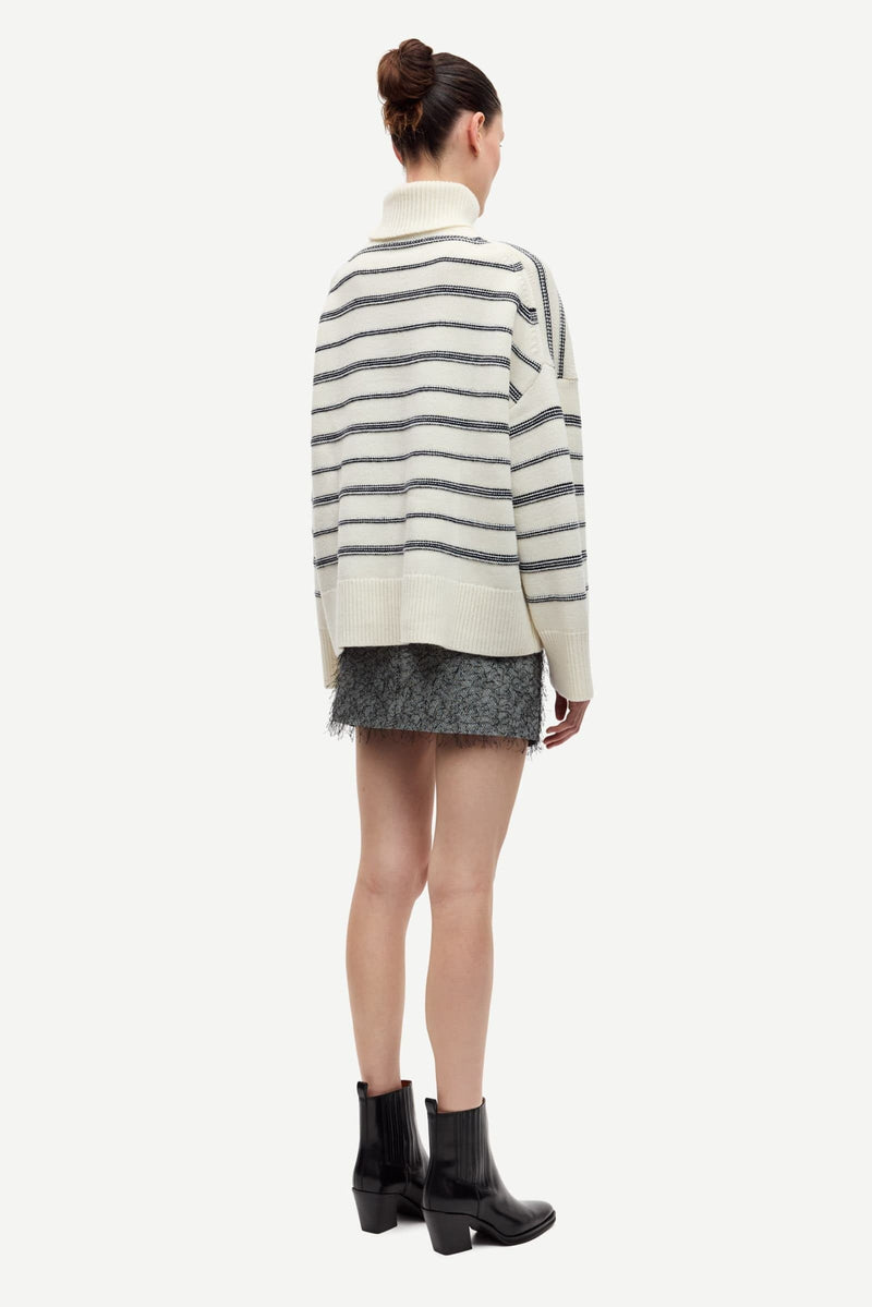 SAKEIKU STRIPE TURTLENECK