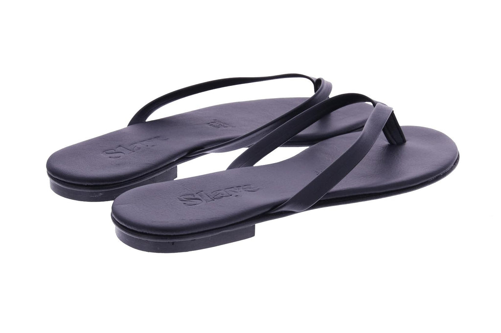 SLAYE Lie flip flops black