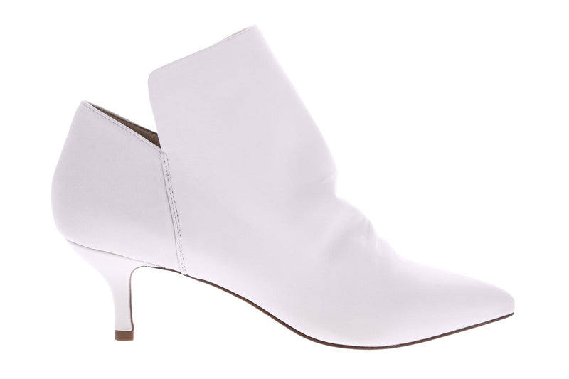 STRATEGIA Ankle boots white