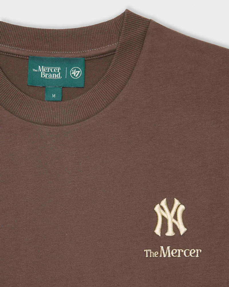 THE MERCER BRAND The Mercer 47 tee New York Yankees brown