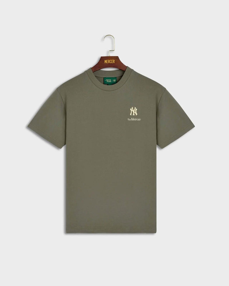 THE MERCER BRAND The Mercer 47 tee New York Yankees green