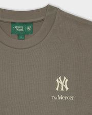 THE MERCER BRAND The Mercer 47 tee New York Yankees green
