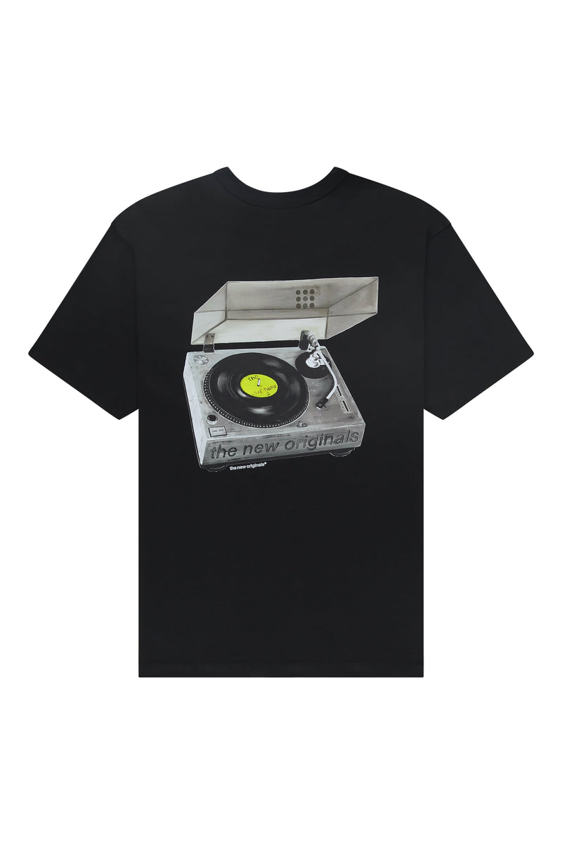 TURNTABLE TEE