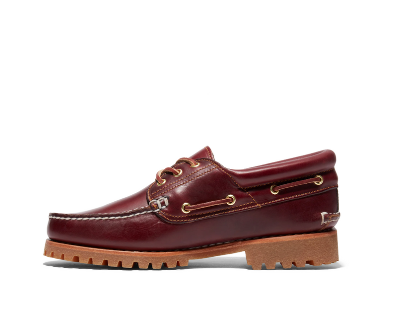 AUTHENTIC BOAT SHOE