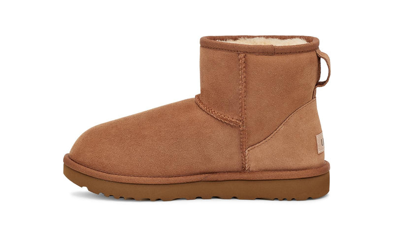 UGG Classic Mini II