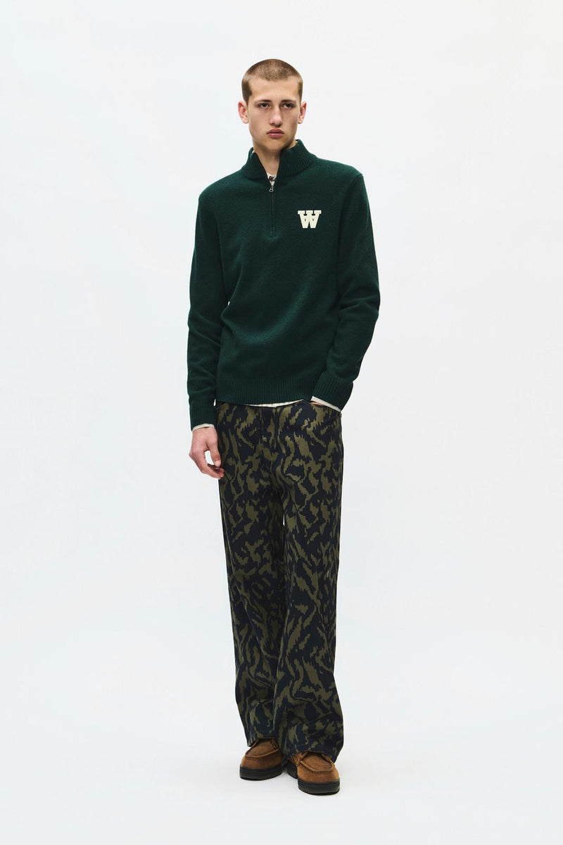 WOOD WOOD Harald AOP trousers aurora green
