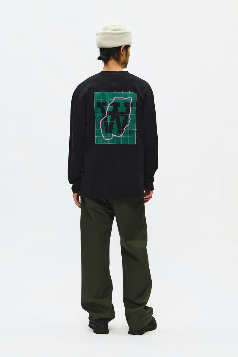 WOOD WOOD Liam map LS tee black