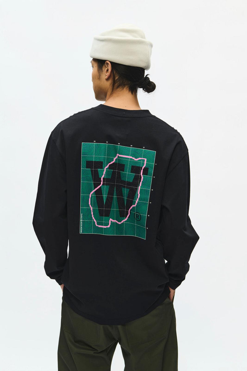 WOOD WOOD Liam map LS tee black