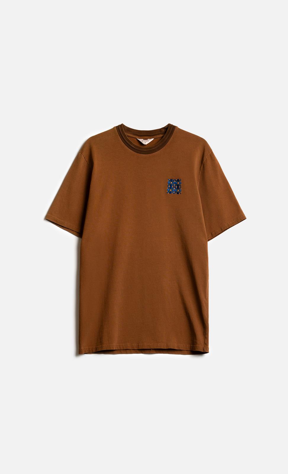 WOODEN STORE Embossed t-shirt